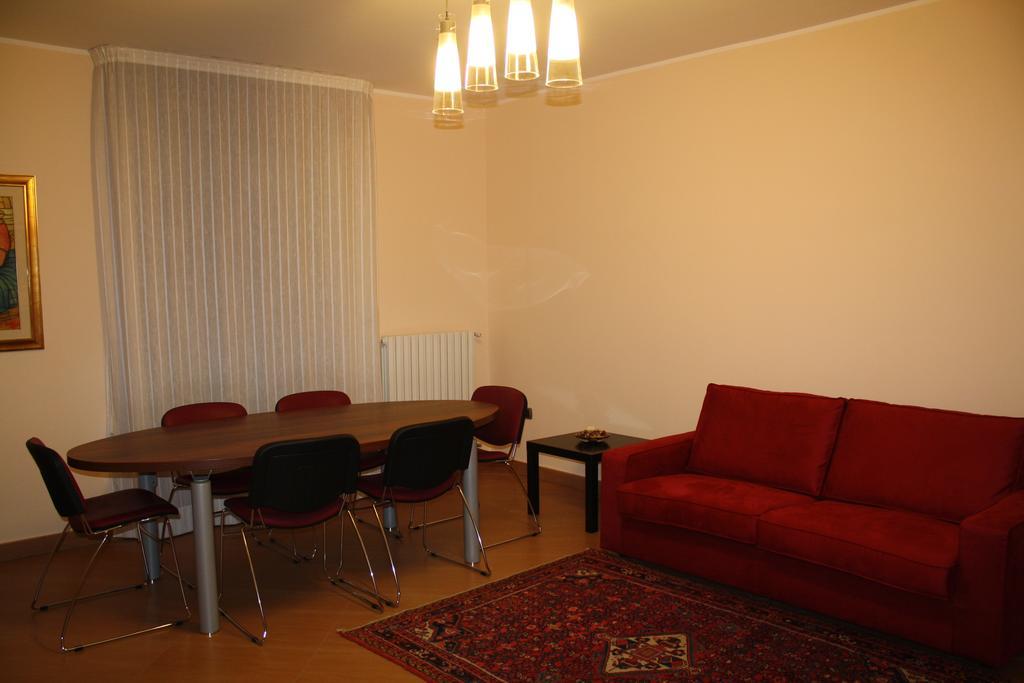 Lecce Barocca - La Casa Di Roby Apartment Luaran gambar
