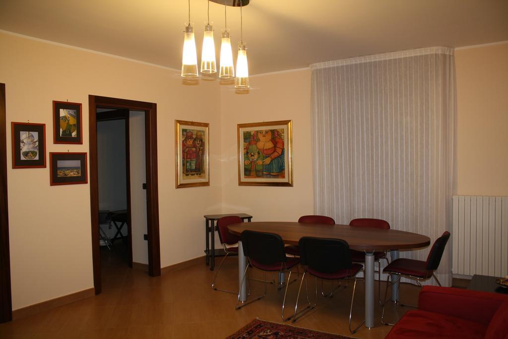 Lecce Barocca - La Casa Di Roby Apartment Luaran gambar